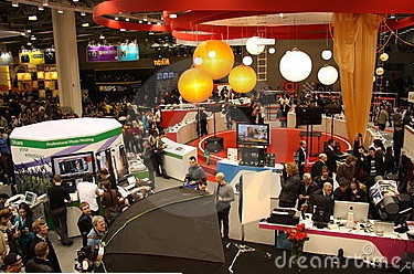 Que necesito para montar un stand con éxito